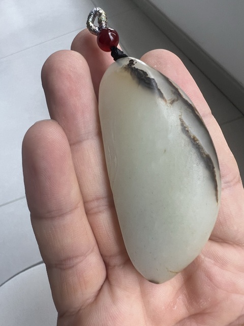 古玩玉器天然和田籽料觀音真品鑒賞圖