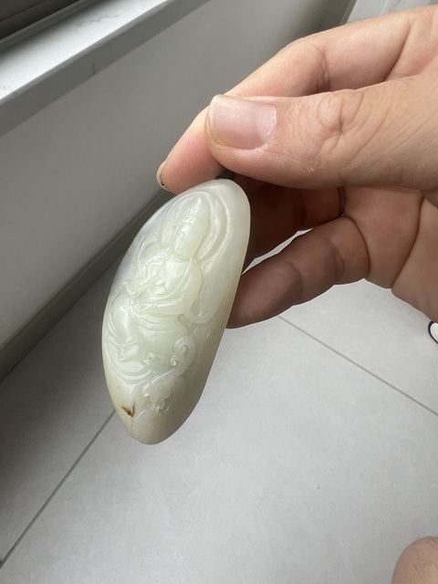 古玩玉器天然和田籽料觀音真品鑒賞圖