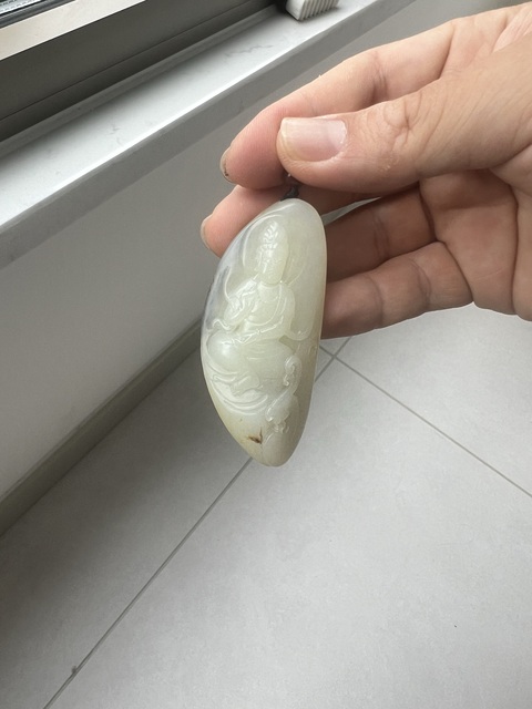 古玩玉器天然和田籽料觀音真品鑒賞圖