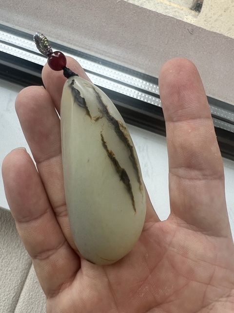 古玩玉器天然和田籽料觀音真品鑒賞圖