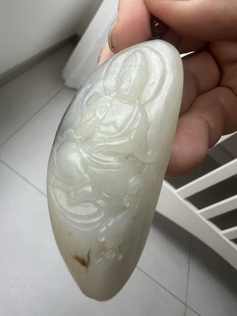 古玩玉器天然和田籽料觀音真品鑒賞圖