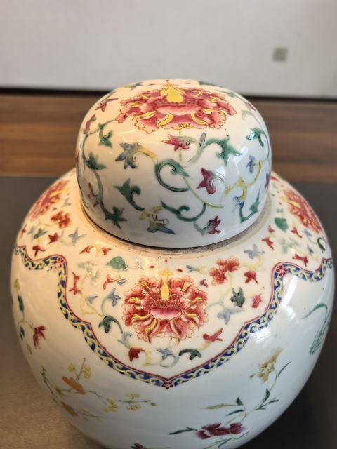古玩陶瓷晚清粉彩12花神大蓋罐拍賣，當前價格12800元