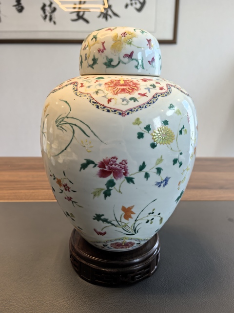 古玩陶瓷晚清粉彩12花神大蓋罐拍賣，當前價格12800元