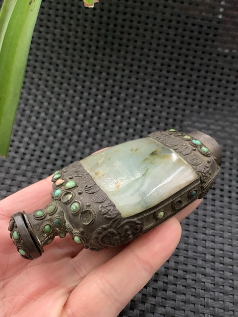 古玩玉器翡翠鑲銀鼻煙壺真品鑒賞圖