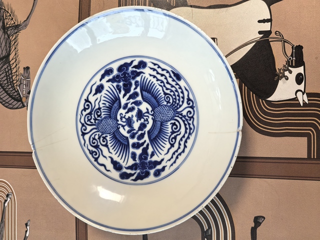 古玩陶瓷鸞鳳和鳴青花盤真品鑒賞圖