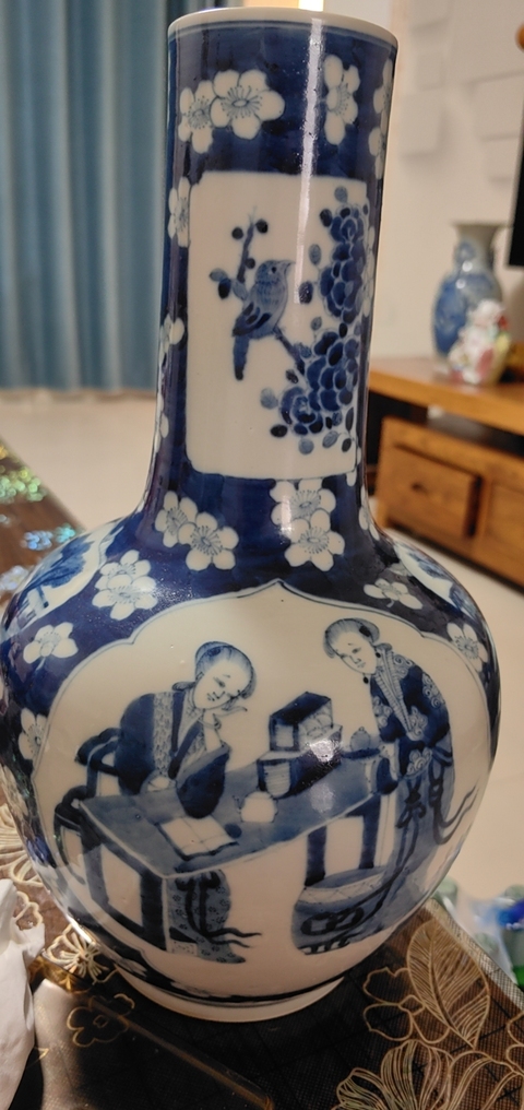 古玩陶瓷青花瓶真品鑒賞圖