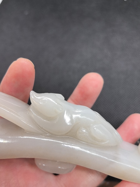 古玩玉器和田玉雕“蒼龍教子”帶鉤真品鑒賞圖