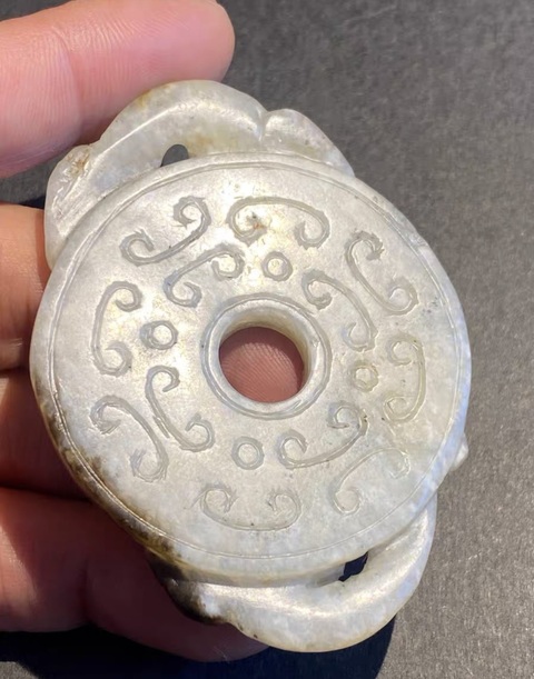 古玩玉器和田玉螭龍佩真品鑒賞圖