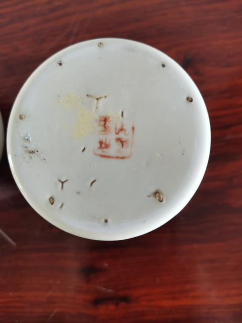 古玩陶瓷民國蓋缸真品鑒賞圖