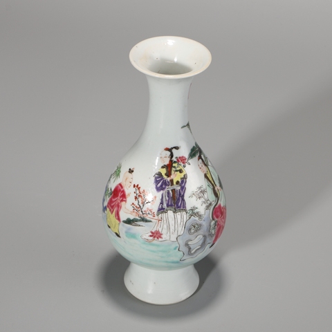 古玩陶瓷人物紋粉彩撇口瓶真品鑒賞圖