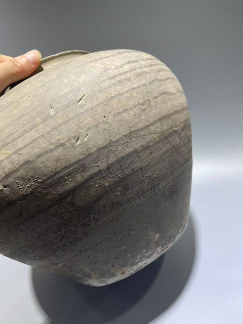 古玩陶瓷戰國·鉛筆工陶罐拍賣,當前價格198元