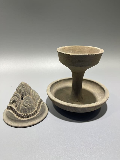 古玩陶瓷漢·博山陶熏拍賣,當前價格672元