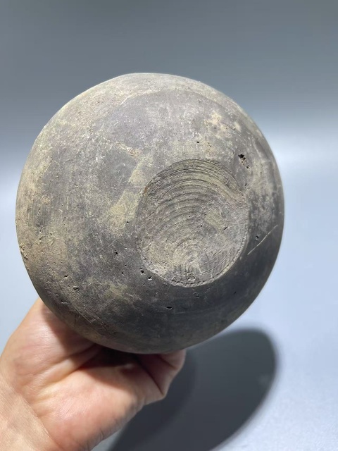 古玩陶瓷漢·博山陶熏拍賣,當前價格672元