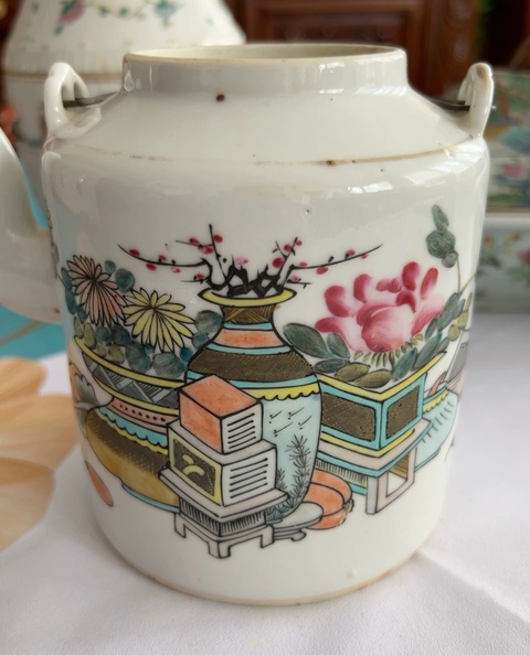 古玩陶瓷博古圖提梁壺真品鑒賞圖