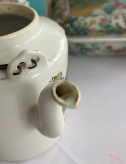 古玩陶瓷博古圖提梁壺真品鑒賞圖