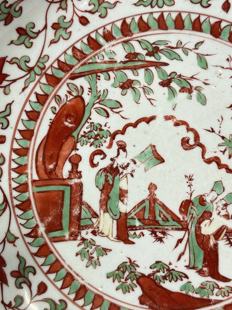 古玩陶瓷需上手,憑圖看偏老,明晚期紅綠彩盤真品鑒賞圖