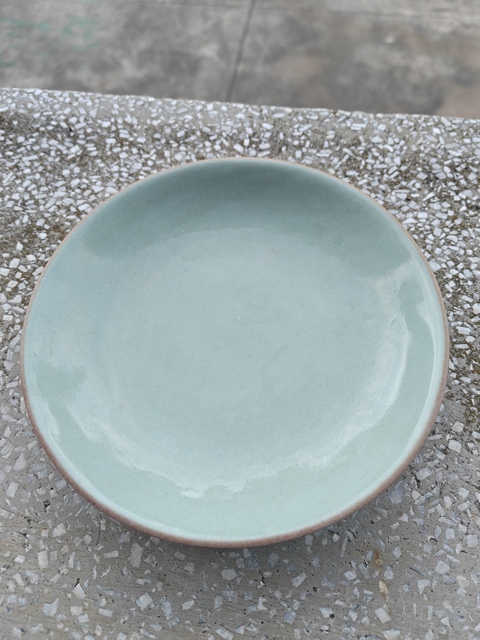 古玩陶瓷豆青釉盤真品鑒賞圖