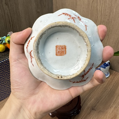 古玩陶瓷光緒粉彩蘭花紋花口供碟真品鑒賞圖