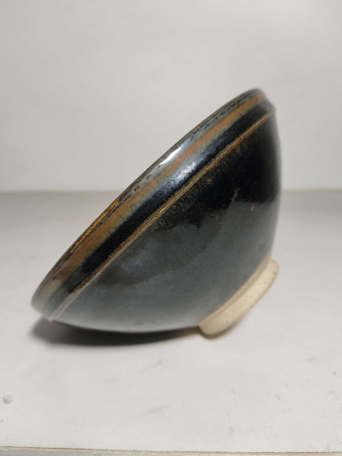 古玩陶瓷黑釉鐵銹斑紋碗真品鑒賞圖