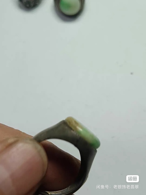 古玩玉器戒指真品鑒賞圖