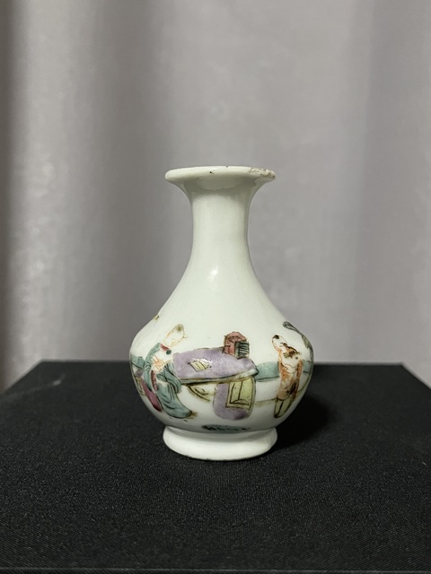 古玩陶瓷粉彩人物故事紋小觀音瓶拍賣,當前價格750元
