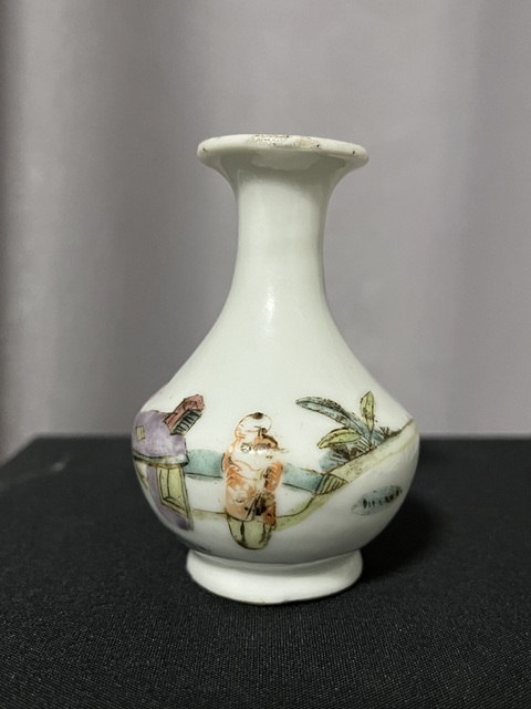 古玩陶瓷粉彩人物故事紋小觀音瓶拍賣,當前價格750元