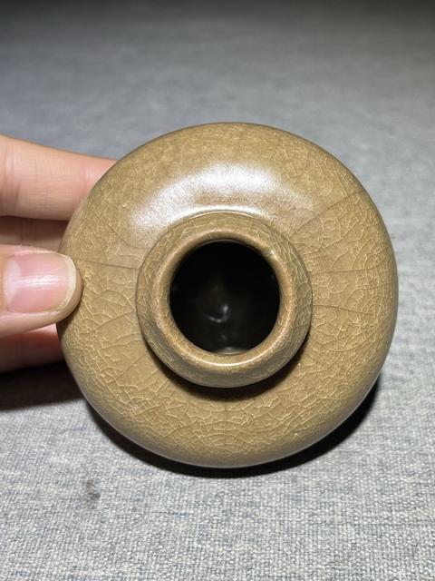 古玩陶瓷【館藏級精品】明代 龍泉黃釉水盂【頂級龍泉黃釉】拍賣,當前價格0元