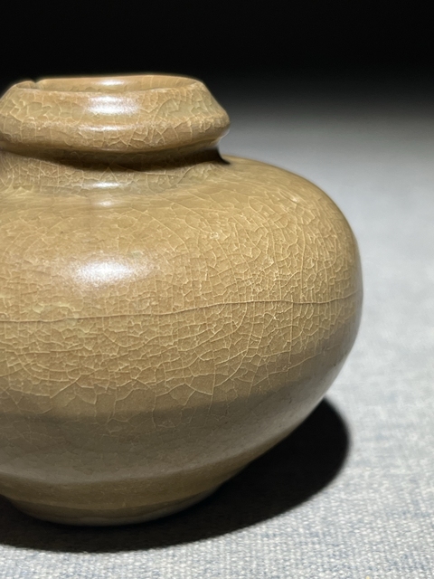 古玩陶瓷【館藏級精品】明代 龍泉黃釉水盂【頂級龍泉黃釉】拍賣,當前價格0元