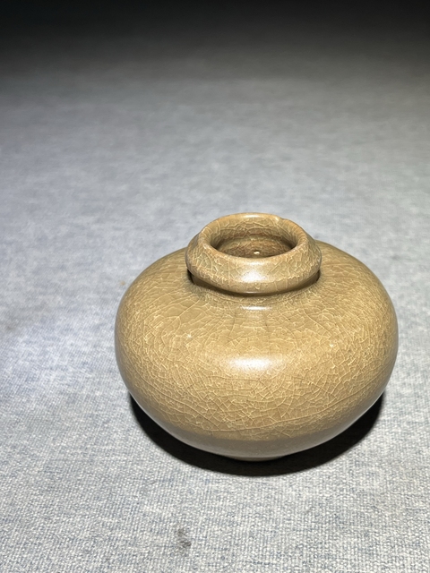 古玩陶瓷【館藏級精品】明代 龍泉黃釉水盂【頂級龍泉黃釉】拍賣,當前價格0元
