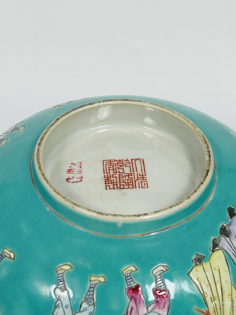 古玩陶瓷松石綠地粉彩人物故事紋撇口碗真品鑒賞圖