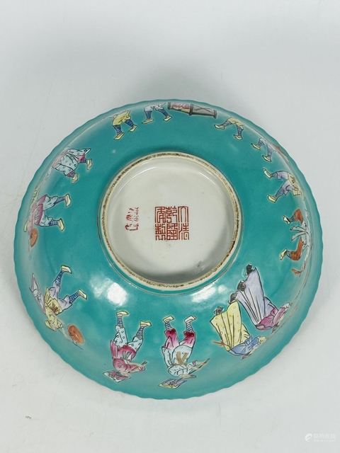 古玩陶瓷松石綠地粉彩人物故事紋撇口碗真品鑒賞圖