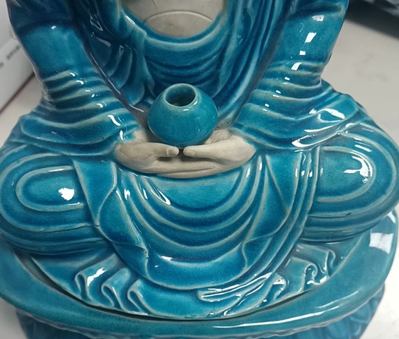 古玩陶瓷釋迦摩尼塑像真品鑒賞圖