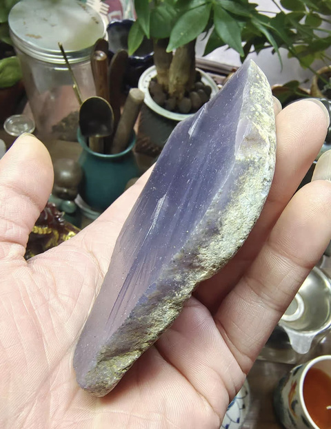 古玩玉器紫玉髓原石料真品鑒賞圖