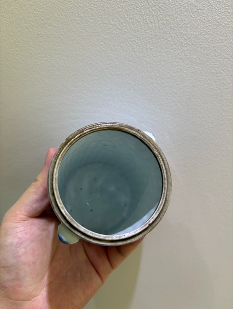 古玩陶瓷纏枝花卉紋青花蓋盅真品鑒賞圖