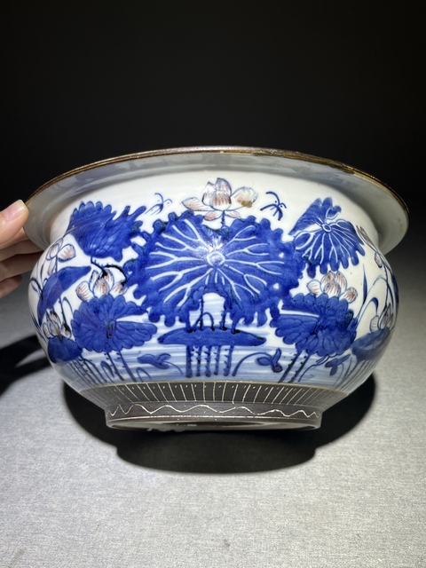 古玩陶瓷清中期青花釉里紅香爐拍賣,當(dāng)前價(jià)格2980元