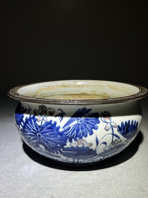 古玩陶瓷清中期青花釉里紅香爐拍賣,當(dāng)前價(jià)格2980元
