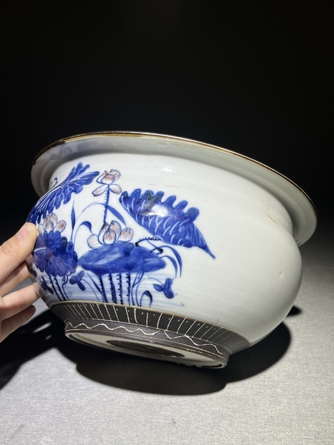 古玩陶瓷清中期青花釉里紅香爐拍賣,當(dāng)前價(jià)格2980元