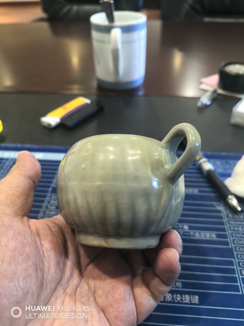 古玩陶瓷龍泉青瓷水滴壺拍賣，當(dāng)前價(jià)格7900元
