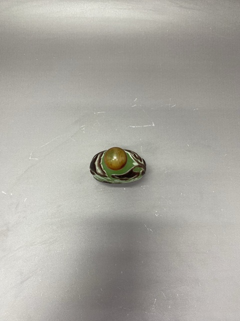 古玩陶瓷民晚解放初·蓮池游禽紋套料鼻煙壺拍賣,當前價格690元