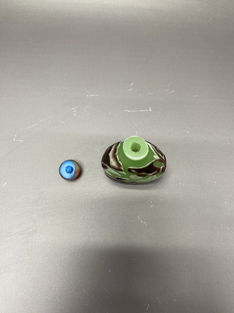 古玩陶瓷民晚解放初·蓮池游禽紋套料鼻煙壺拍賣,當前價格690元