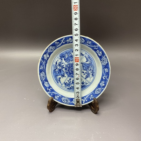 古玩陶瓷明晚期·如意洞石花卉紋青花盤拍賣,當前價格3860元