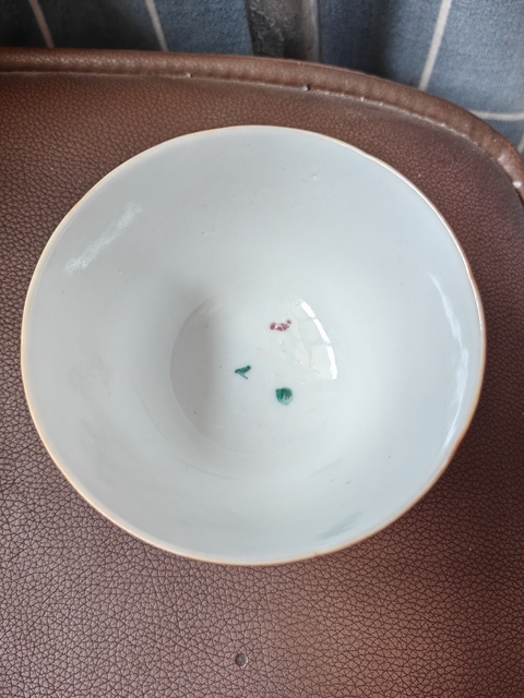 古玩陶瓷粉彩蓋碗真品鑒賞圖