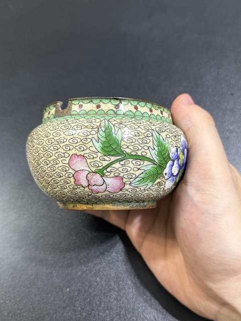 古玩銅器景泰藍煙缸真品鑒賞圖