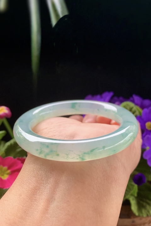 古玩玉器(極美精品)老坑天然冰種翡翠手鐲拍賣,當前價格998000元