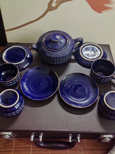 古玩陶瓷藍釉茶器真品鑒賞圖