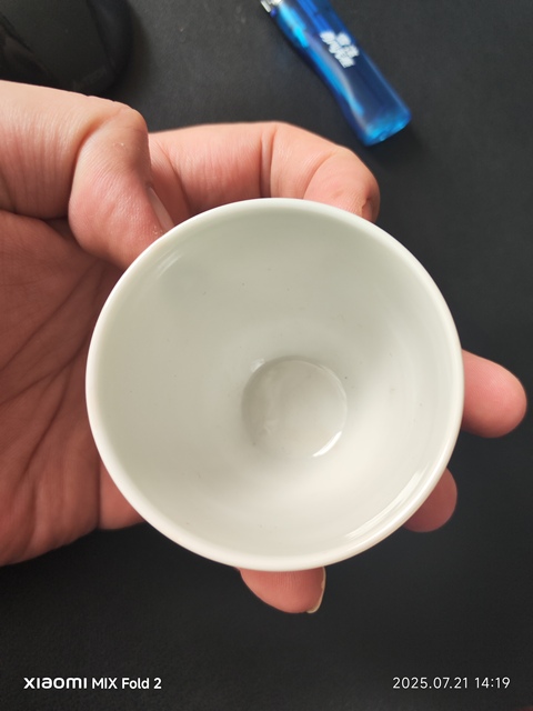 古玩陶瓷粉彩洞石菊花紋仰鐘杯真品鑒賞圖