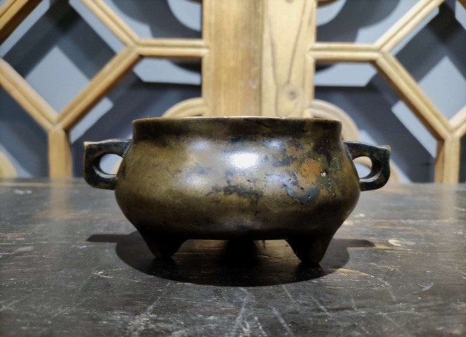 古玩銅器爐子真品鑒賞圖