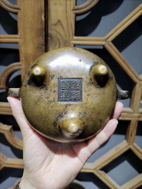 古玩銅器爐子真品鑒賞圖
