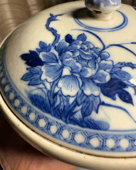 古玩陶瓷青花花卉紋溫鍋真品鑒賞圖