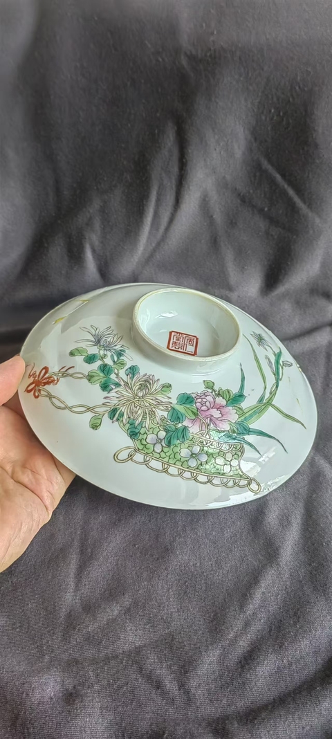 古玩陶瓷民國 粉彩花卉紋蓋真品鑒賞圖